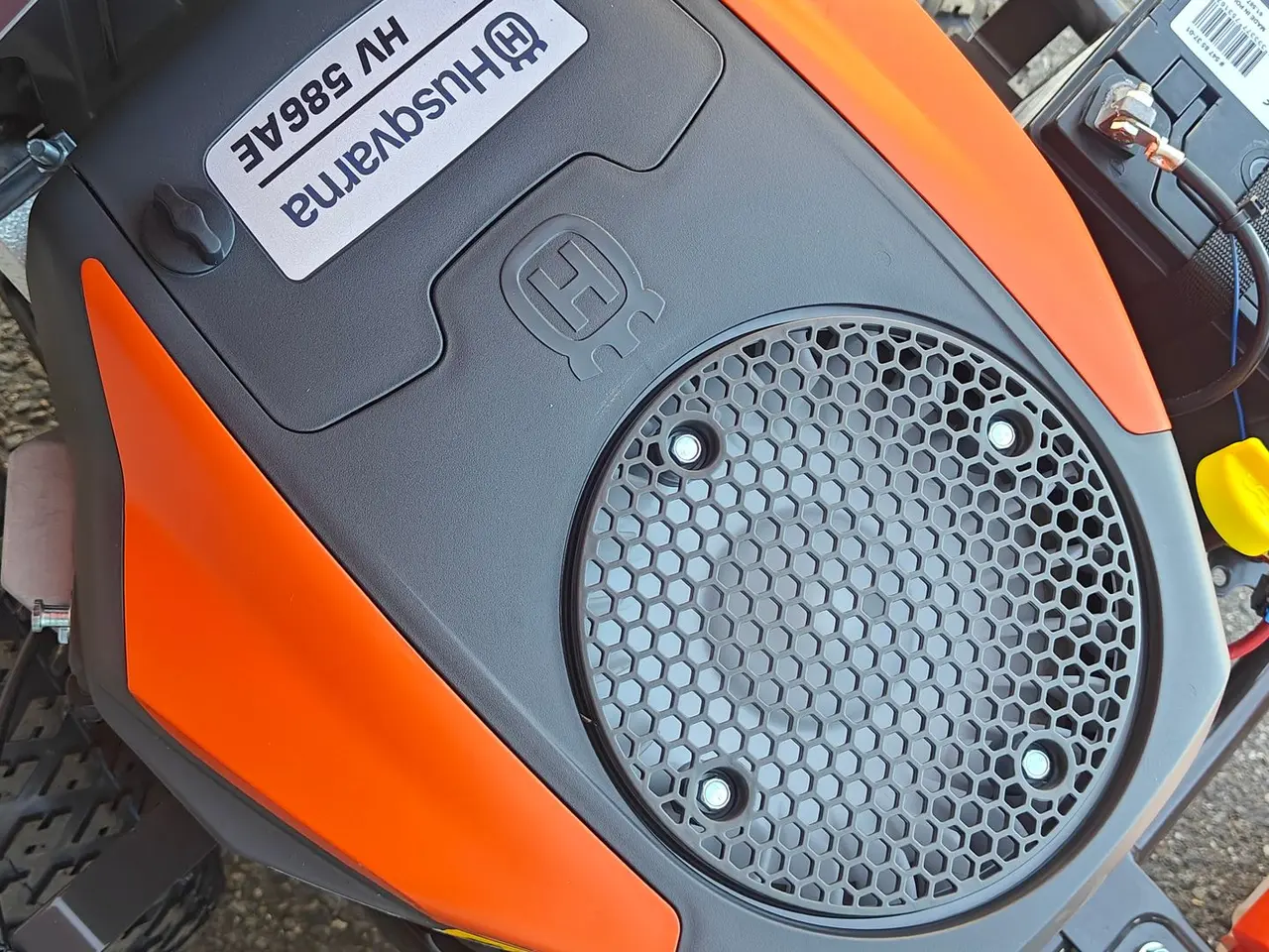 Billede 5 - Husqvarna R214TC. inkl. 103cm klipperdæk
