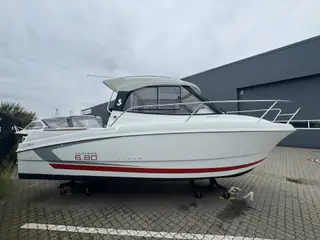 Beneteua Antares 6.80 - Yamaha F115/Udstyr