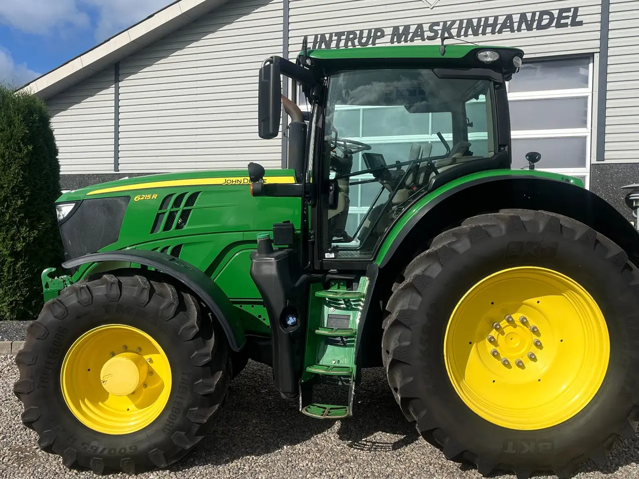 Billede 12 - John Deere 6215R AP med frontlift