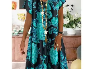 kjoler-Kort BOHO med små ærmer. Medium og Large