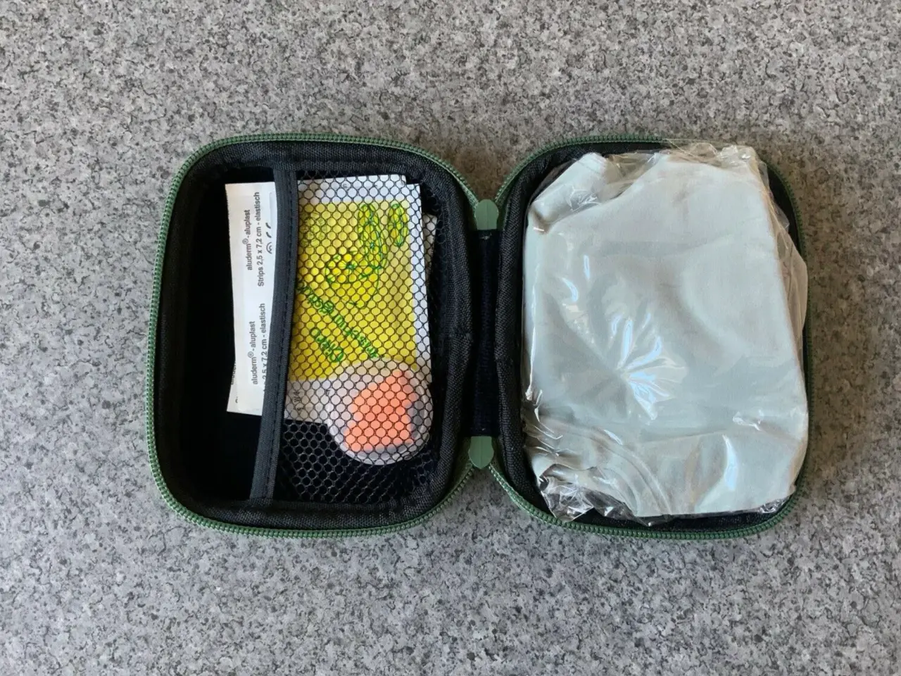 Billede 2 - Toilet- rejsetaske