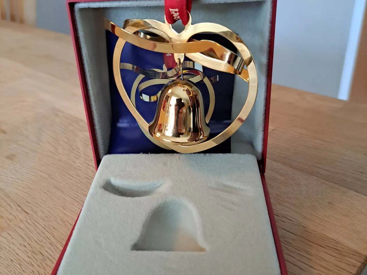 Billede 4 - Georg Jensen juleuro, Juleklokke 1984  