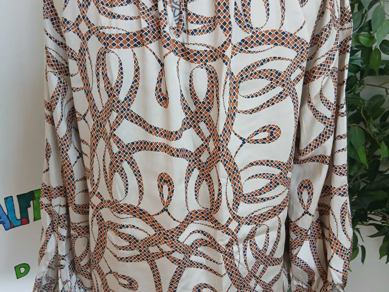 Billede 6 - Bluse. H&M. XS/34
