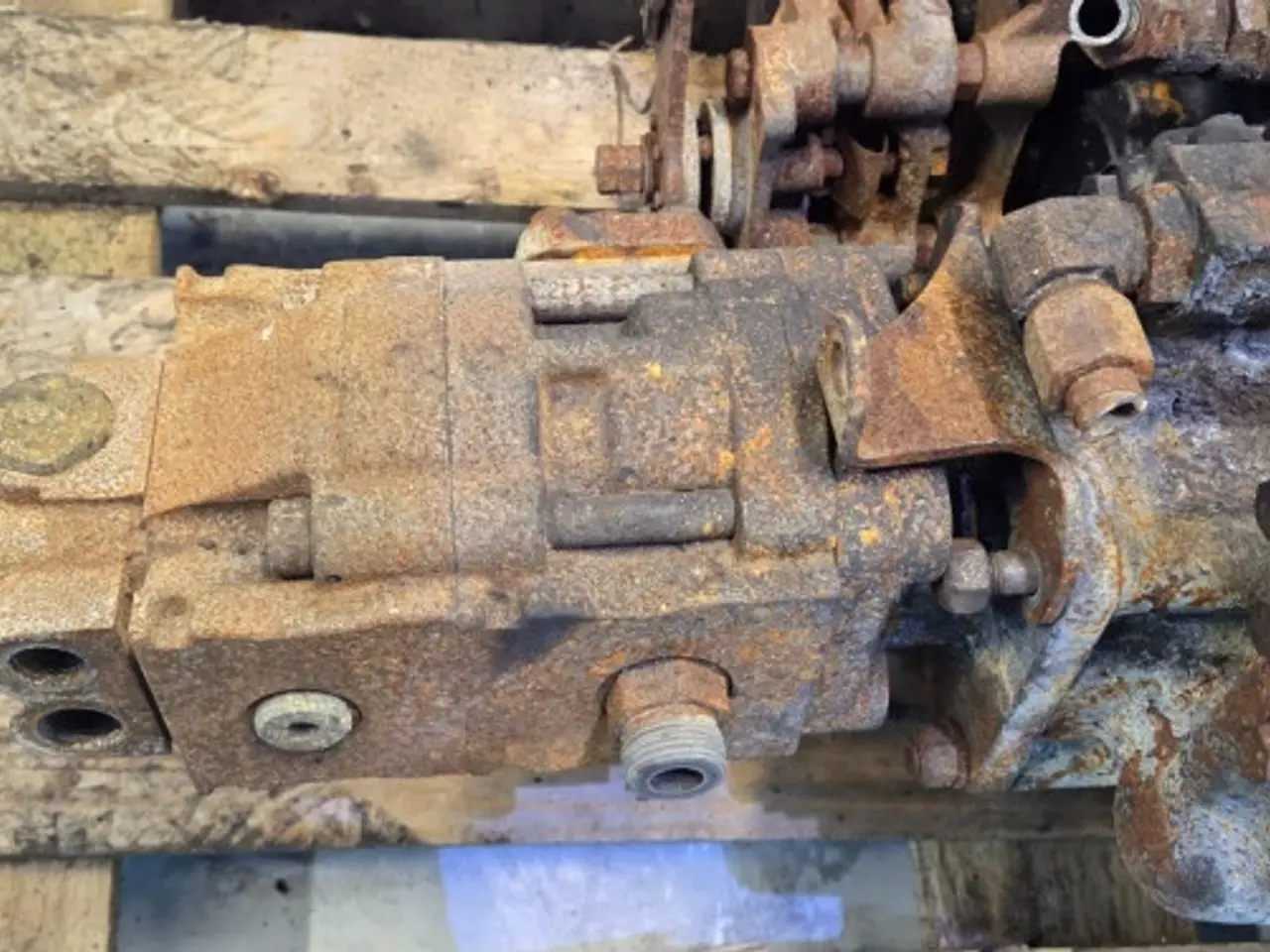 Billede 13 - New Holland LB115B Gearkasse 86990715