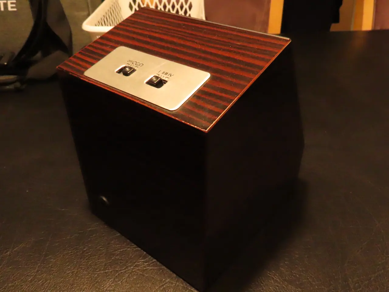 Billede 3 - Watchwinder med plads til 2 ure