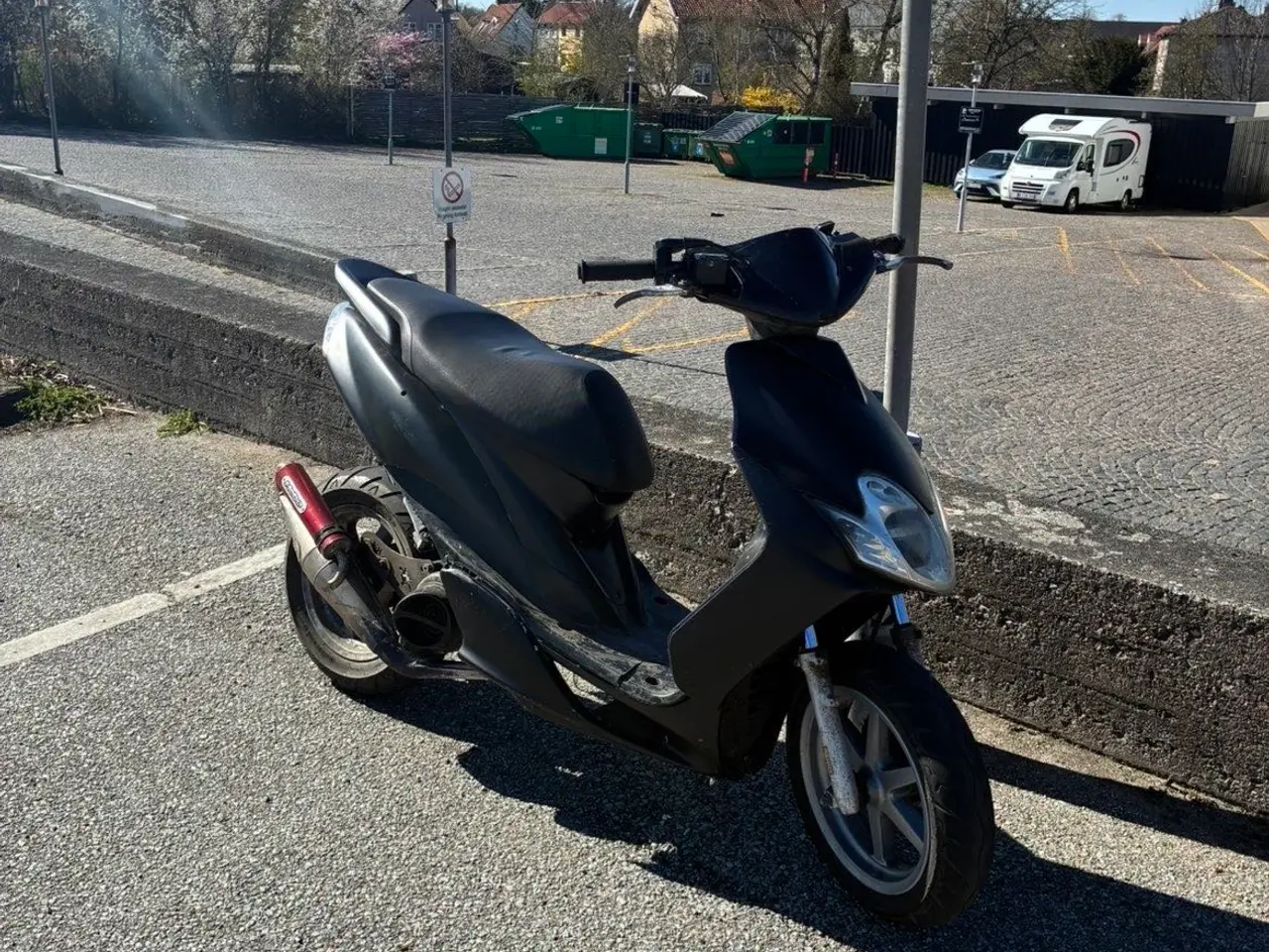 Billede 1 - Yamaha jog r