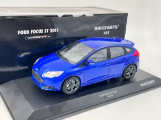 2011 Ford Focus ST MINICHAMPS - 1:18