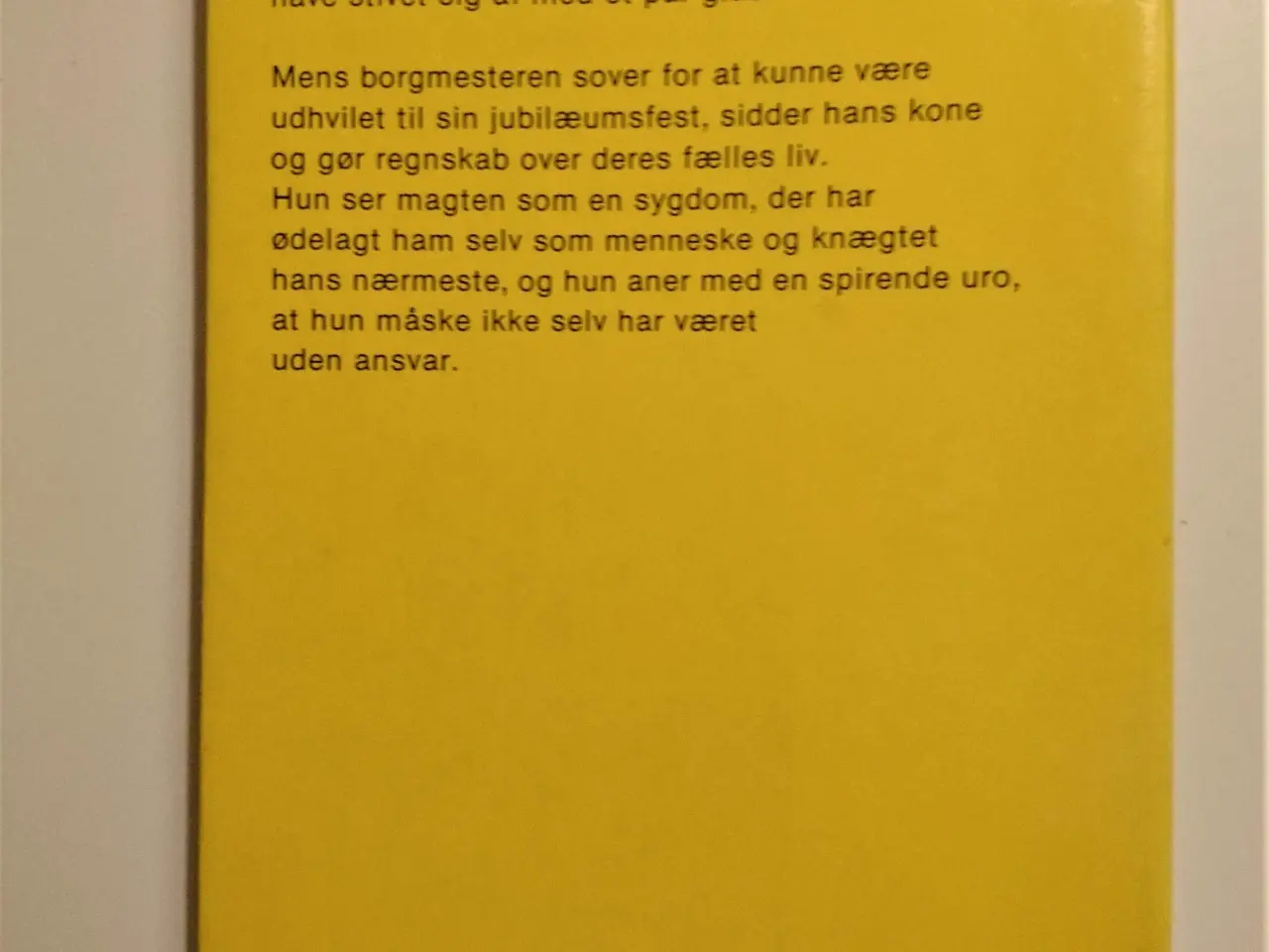 Billede 2 - Borgmesteren sover Af Martha Christensen