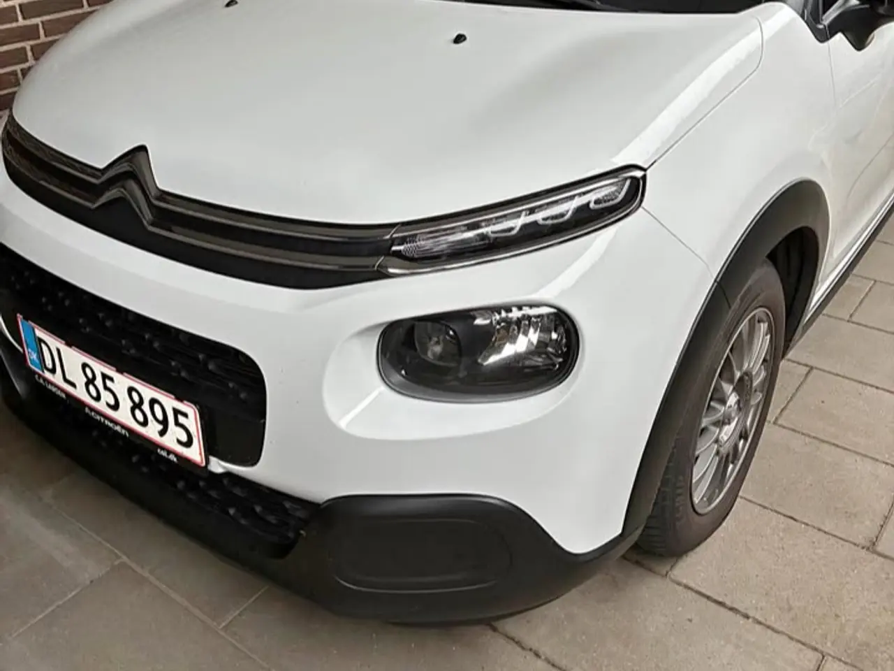 Billede 1 - Nysynet og Velholdt Citroen C3 1,5 blue hdi 100hk
