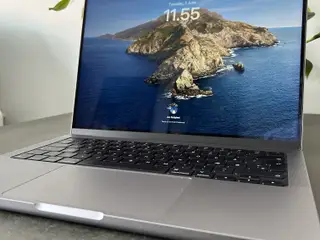 MacBook Pro M3 14" 16GB RAM fra 2024