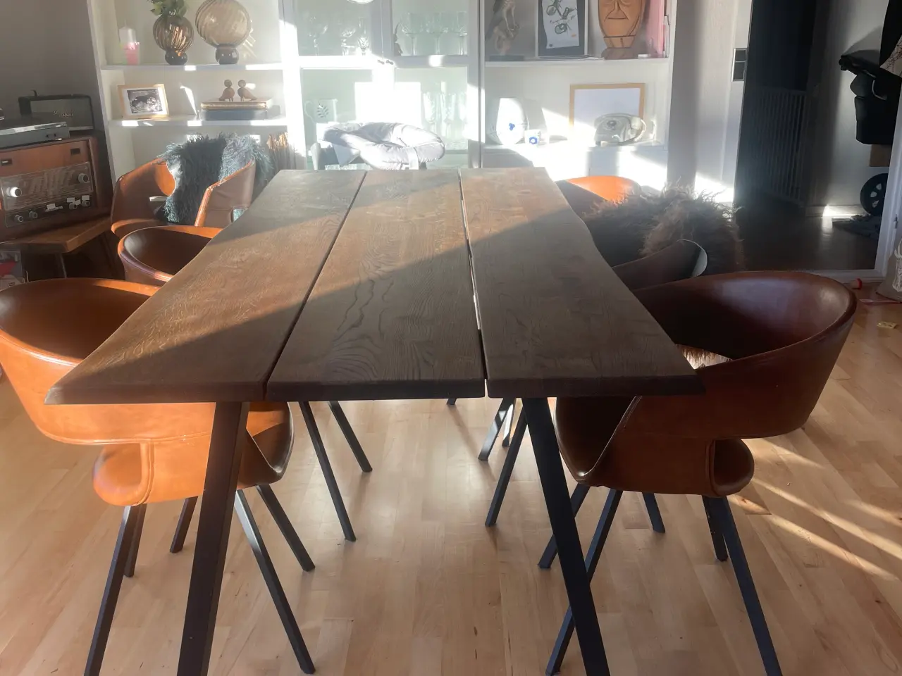 Billede 3 - Plankebord mørkt træ 