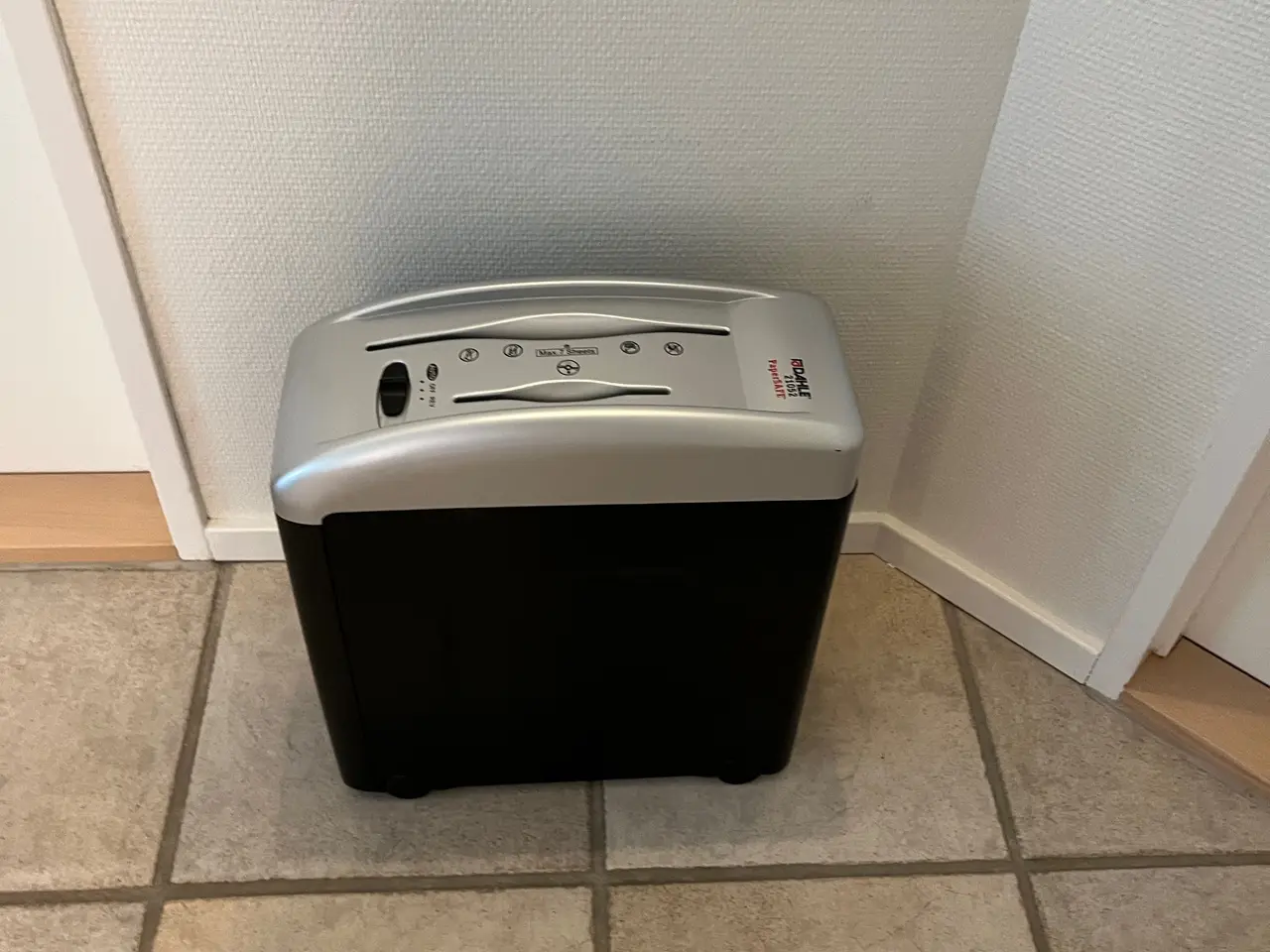 Billede 3 - Makulator, Dahle 21052 Papersafe.