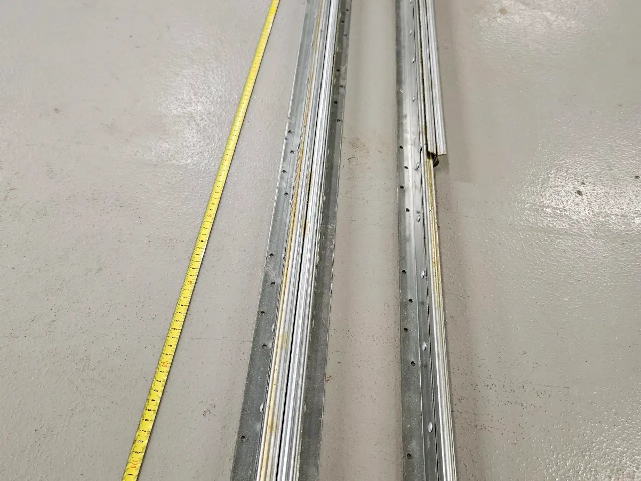 Billede 1 - Udtræksskinner til eks. spisebord. 2700 cm