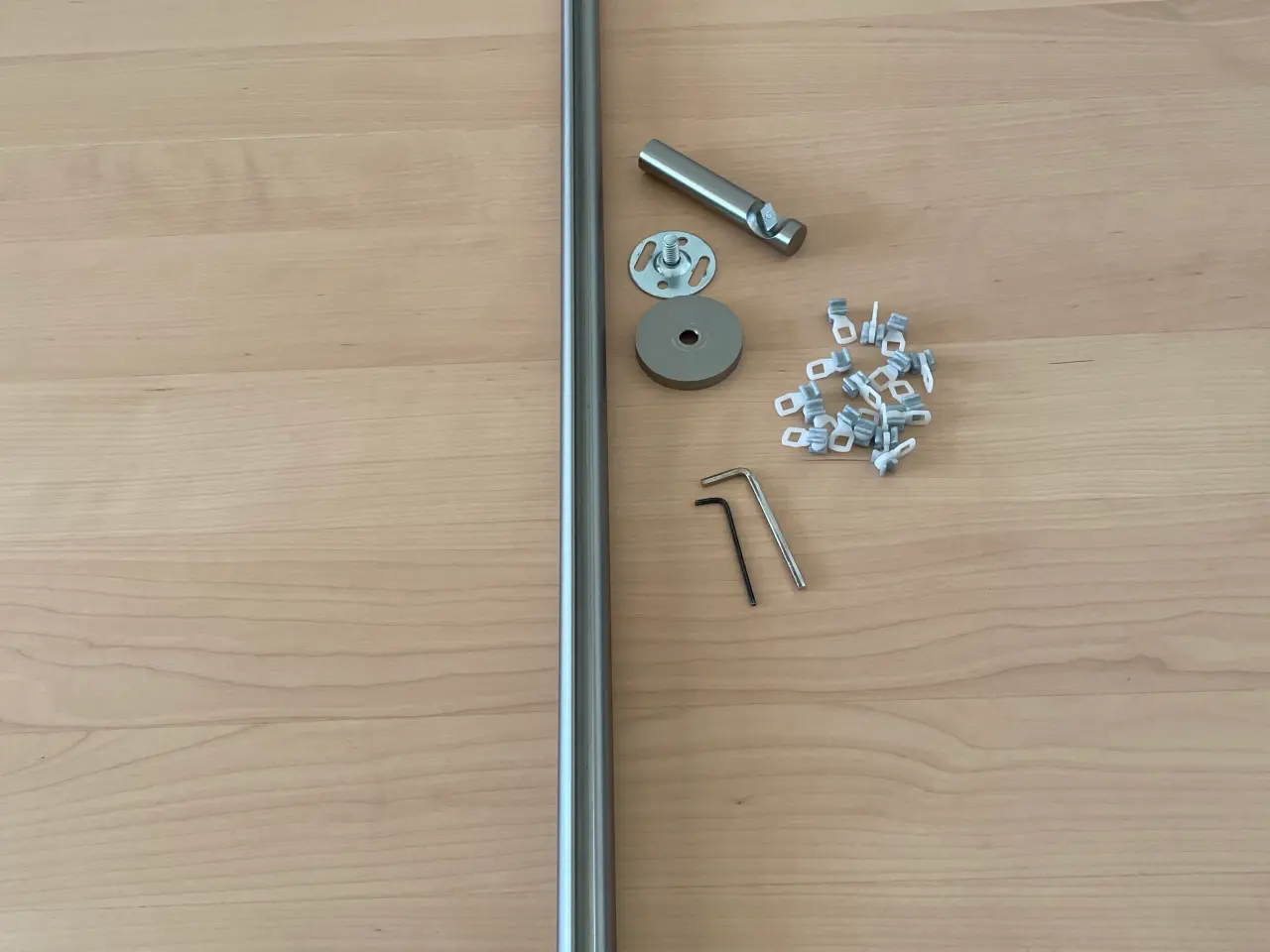 Billede 1 - Kort dekorativ Luxaflex gardinstang
