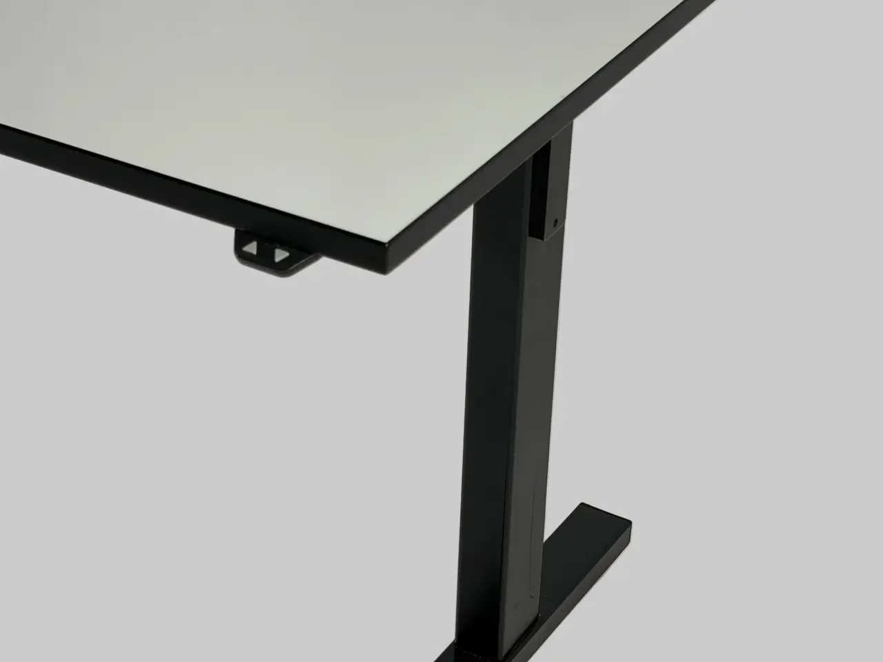 Billede 4 - Linak Hæve/sænkebord – Hvid/Sort Stel 120x70cm