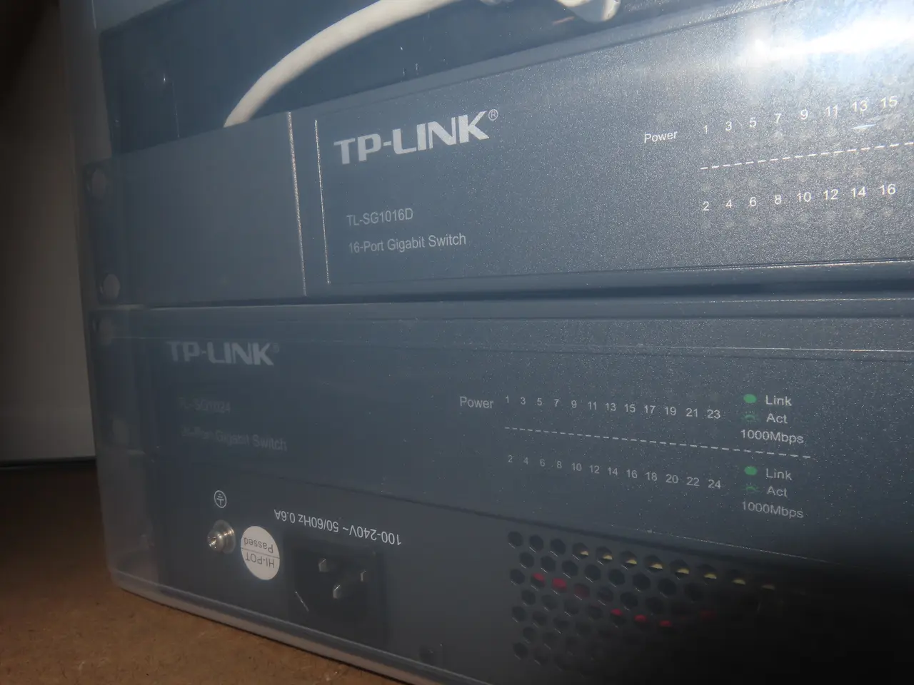 Billede 9 - Div. it-udstyr bl.a. switch UNIFI Switch 16, TP-LINK TL-SG1016D