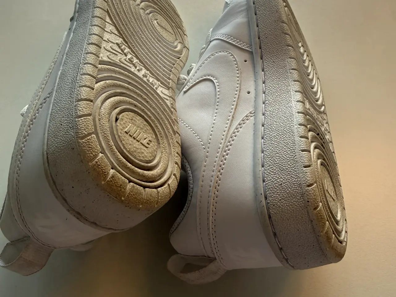 Billede 4 - Virkelig flot sneakers mrk. NIKE str. 37,5