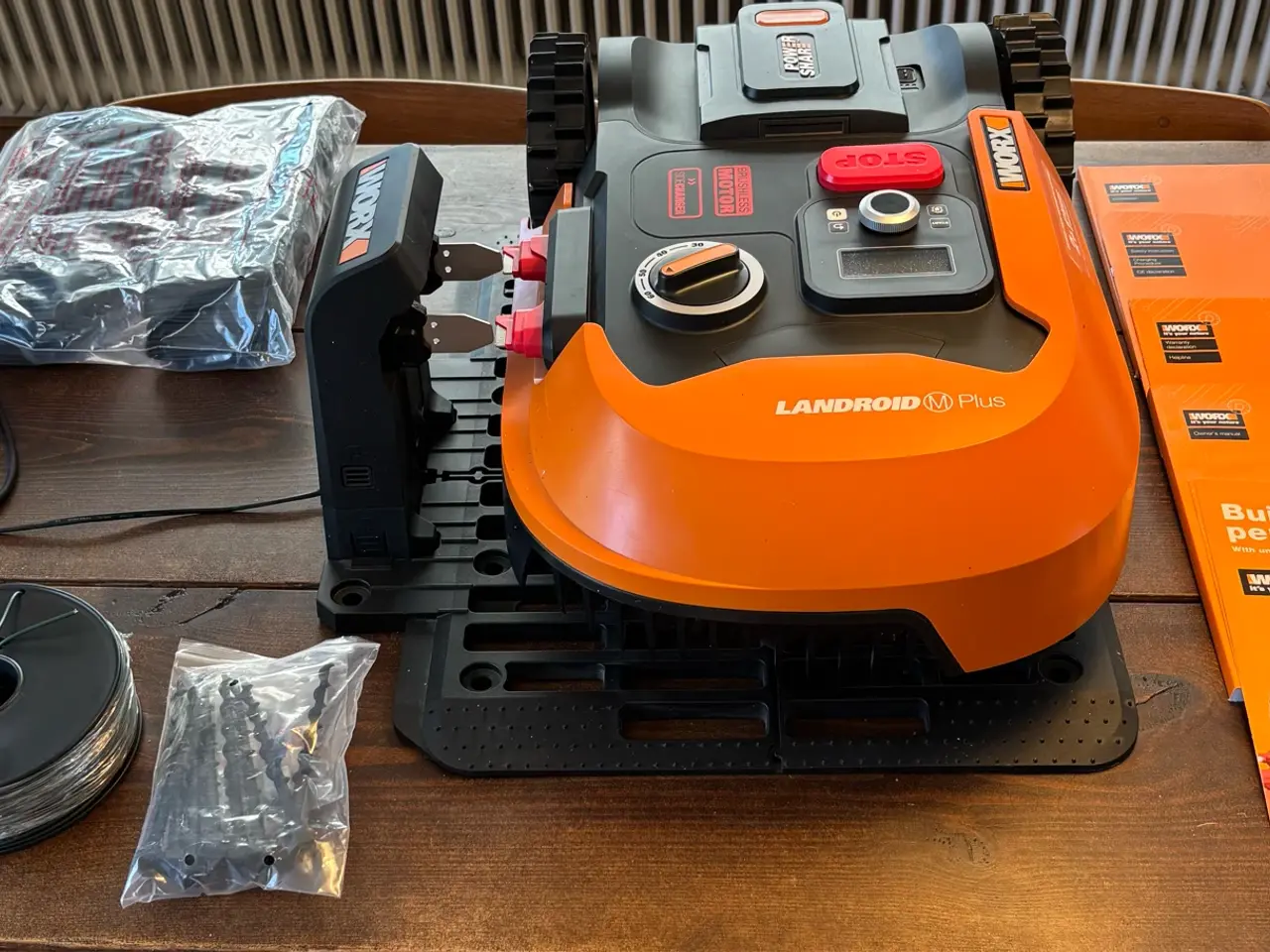 Billede 2 - Robotplæneklipper Worx Landroid M700+ (700m2)