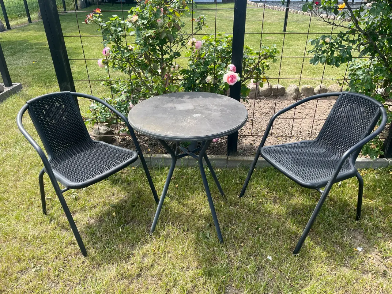 Billede 1 - Cafesæt 2 stole og et bord