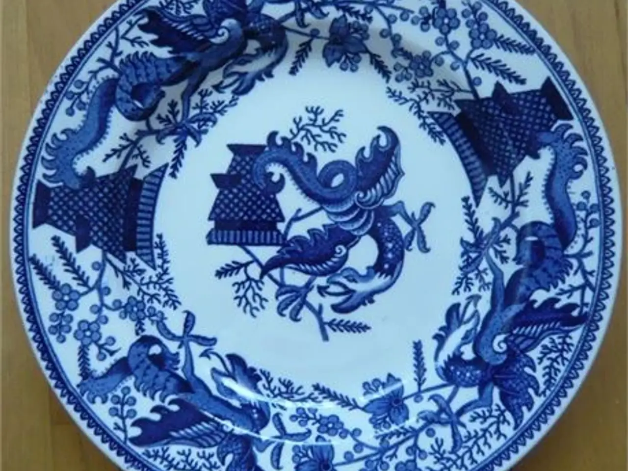 Billede 1 - Antique Petrus Regout Maastricht - Dragon - suppet