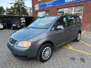 VW Touran 1,6 FSi Highline