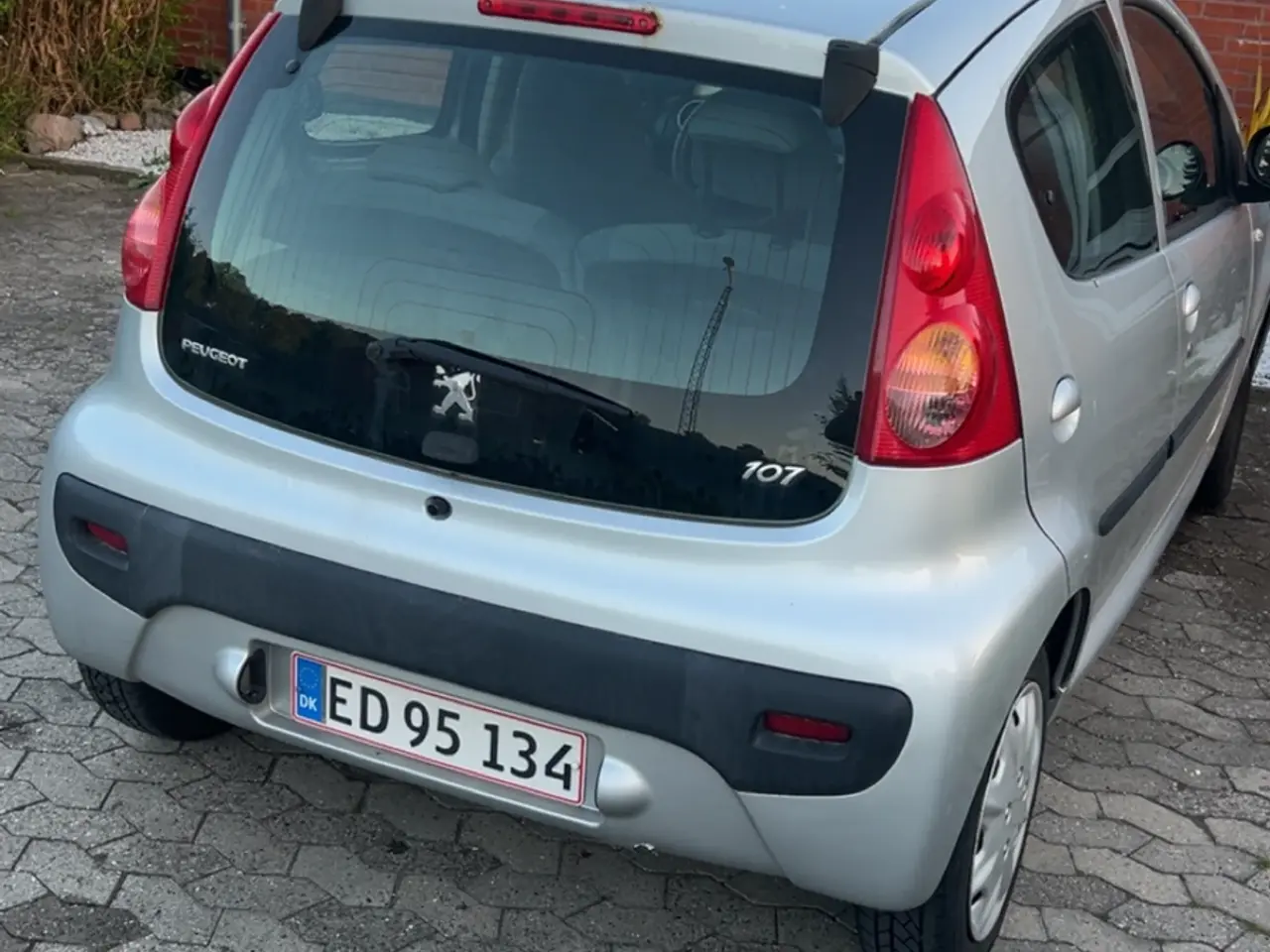 Billede 4 - Flot velholdt Peugeot.