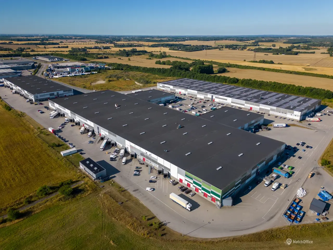 Billede 15 - Logistiklejemål med porte og ramper og en loftshøjde op til 10 meter