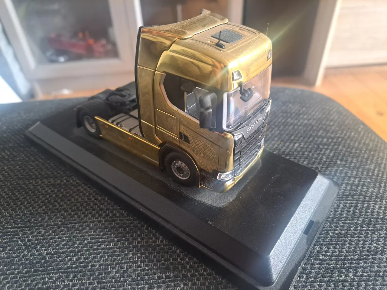 Billede 2 - Guld scania S 730