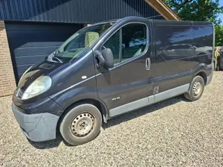 Renault Trafic T27 2,0 dCi 115 L1H1