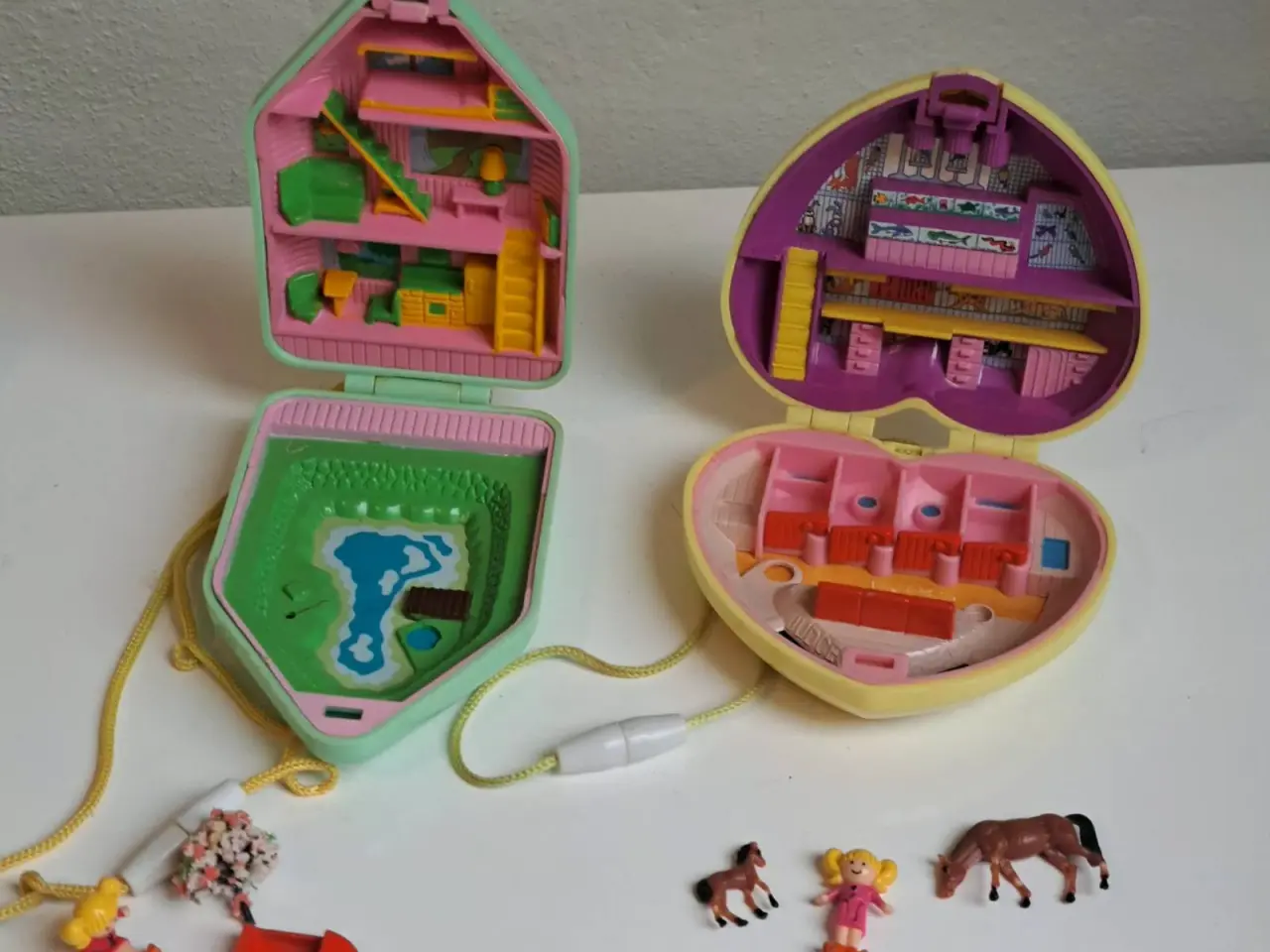 Billede 1 - Polly Pocket dukkehus 
