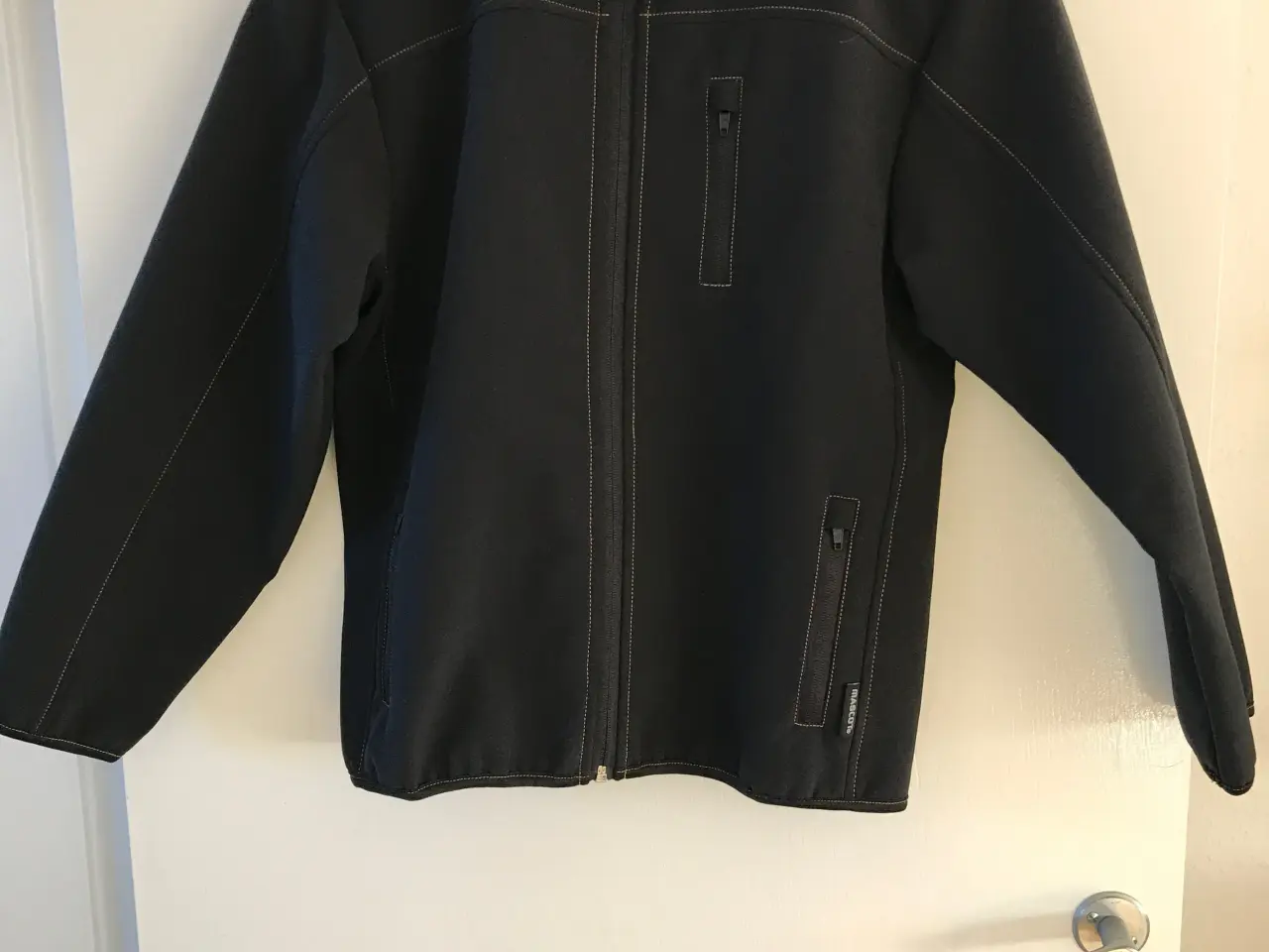 Billede 1 - Som ny: Softshell med fleece ( 12 år )