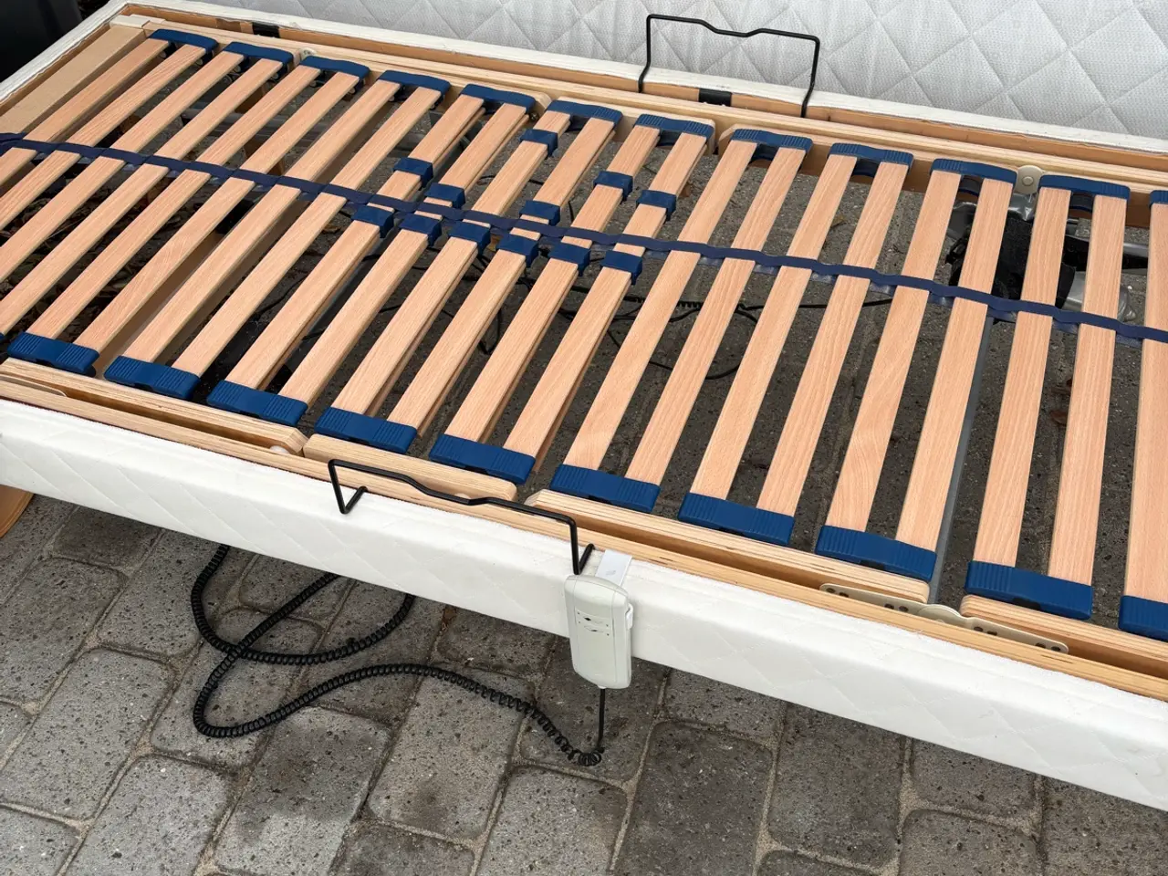 Billede 2 - Gratis Elevationsseng.