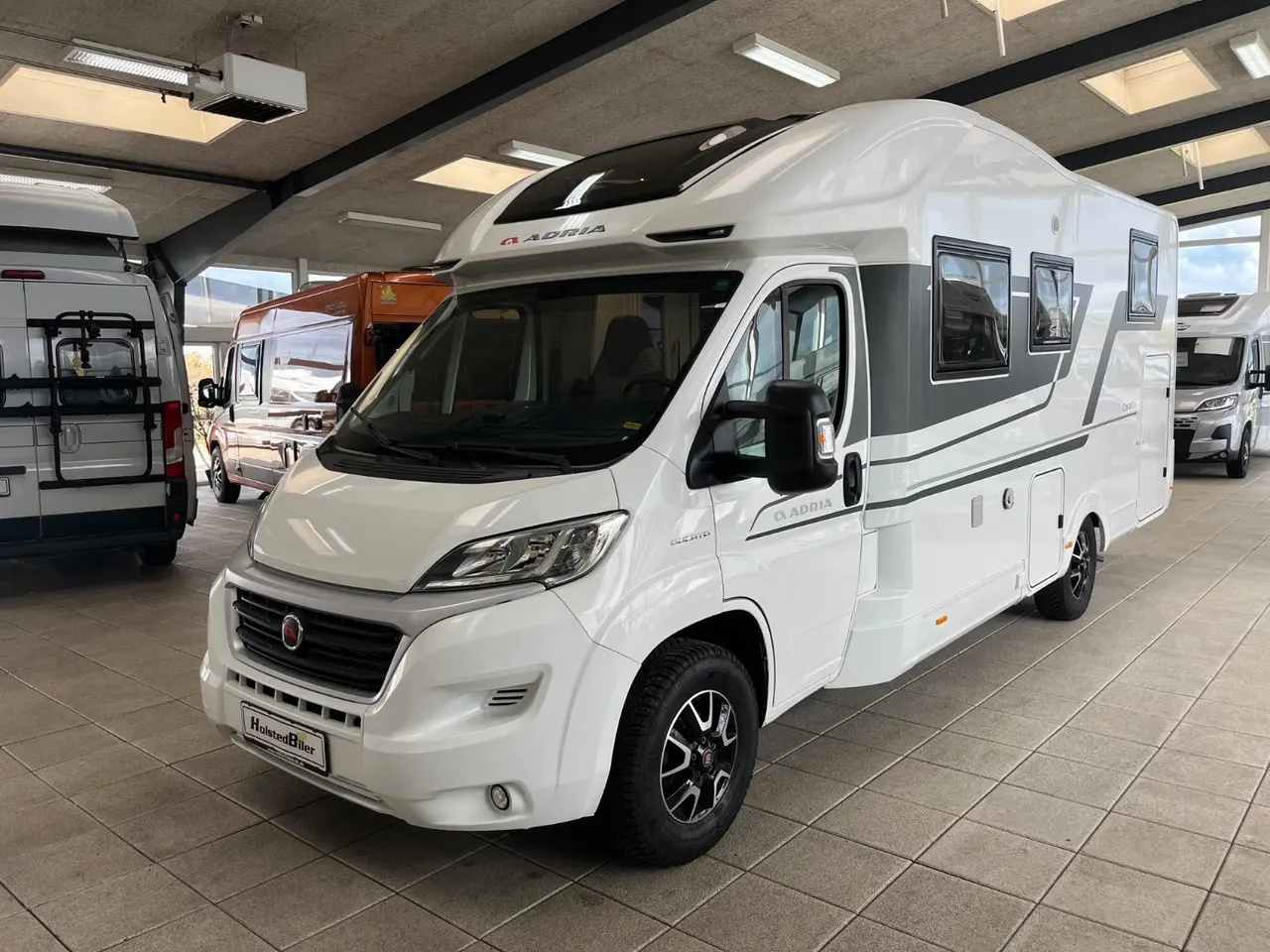 Billede 2 - Fiat Adria 2,3 Coral Plus 670 SLT aut.