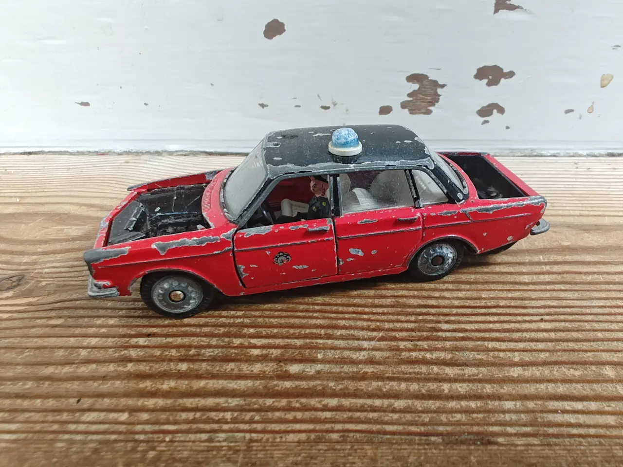 Billede 1 - Tekno Volvo 144 til reservedele