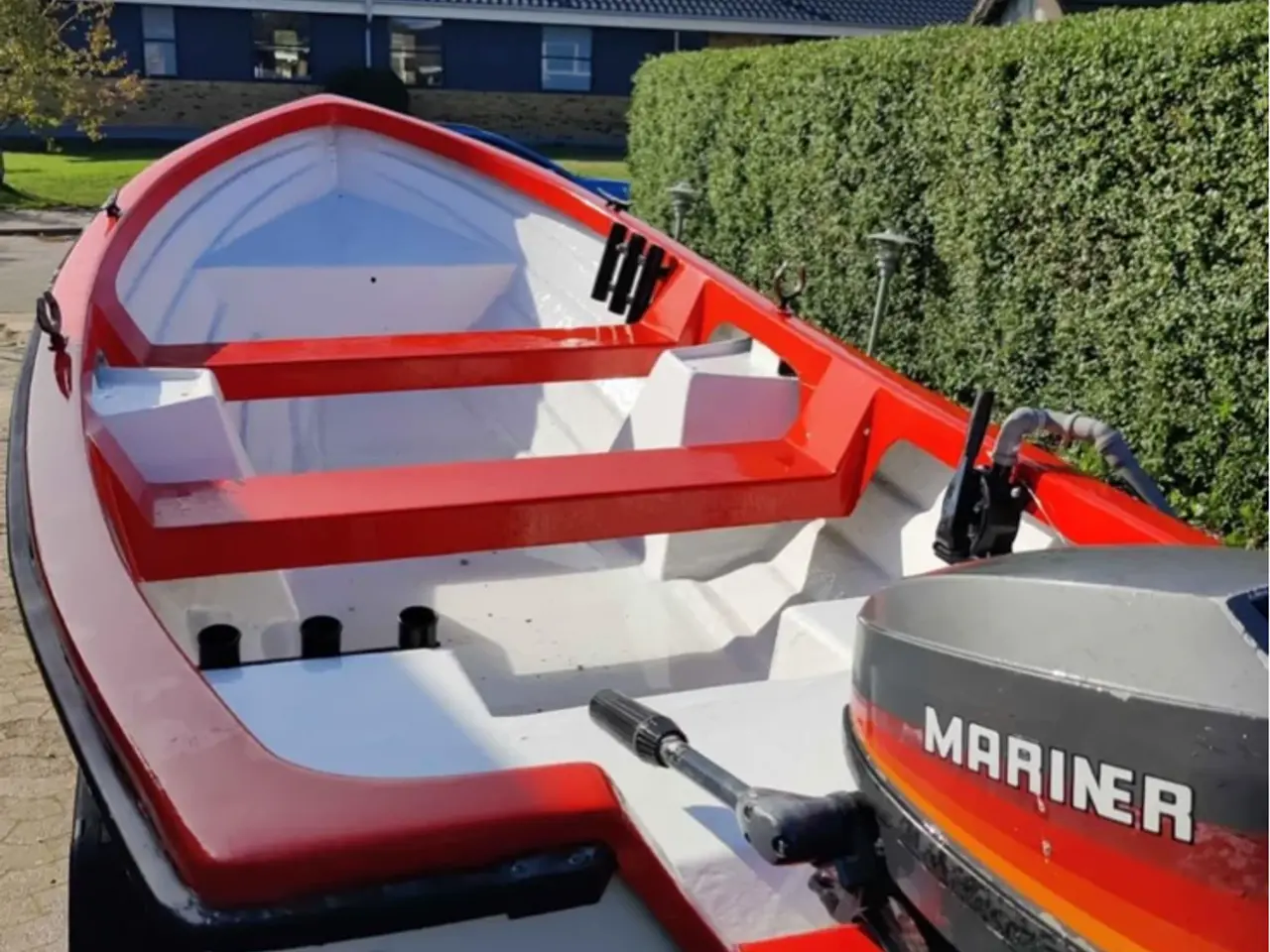 Billede 1 - Jolle med 8 hk motor og næsten ny bådtrailer