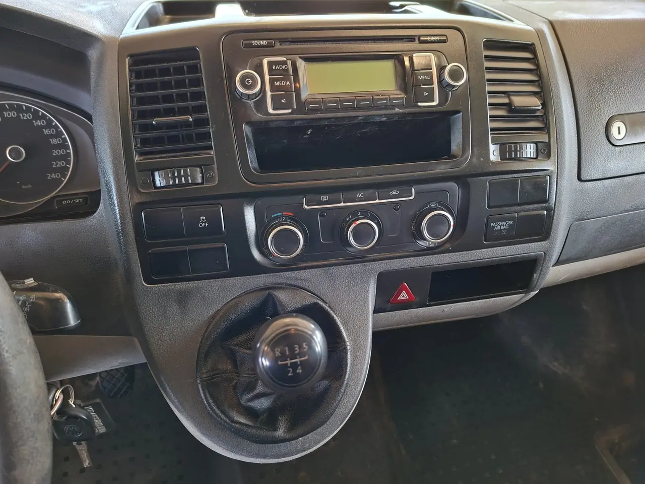 Billede 11 - VW Transporter 2,0 TDi 102 Kassevogn kort