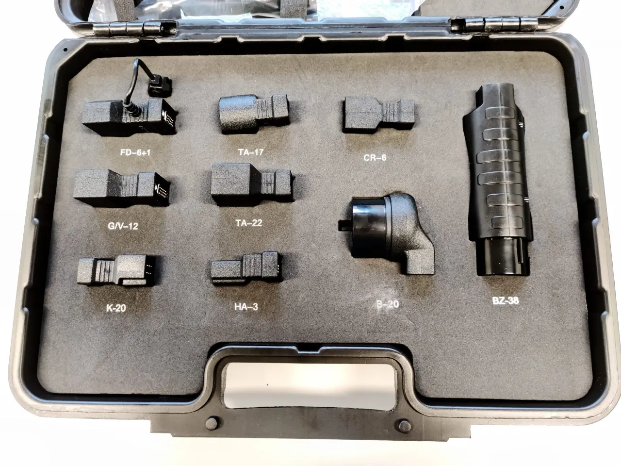Billede 1 - Adaptor sæt for ældre biler uden OBD stil - Pre OBD adaptor sæt.