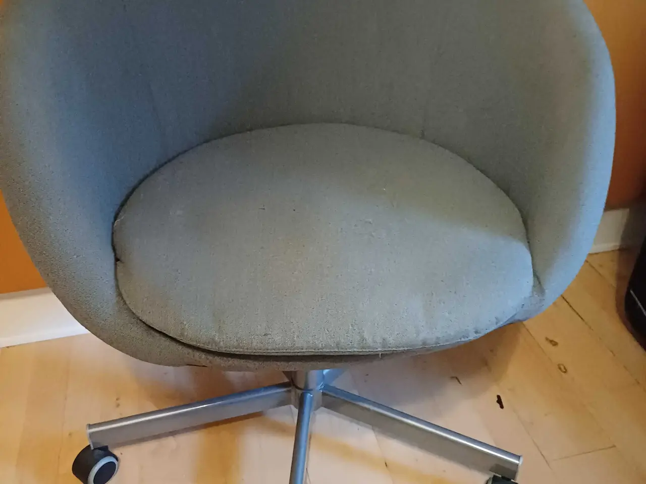 Billede 1 - Grå kontorstol 