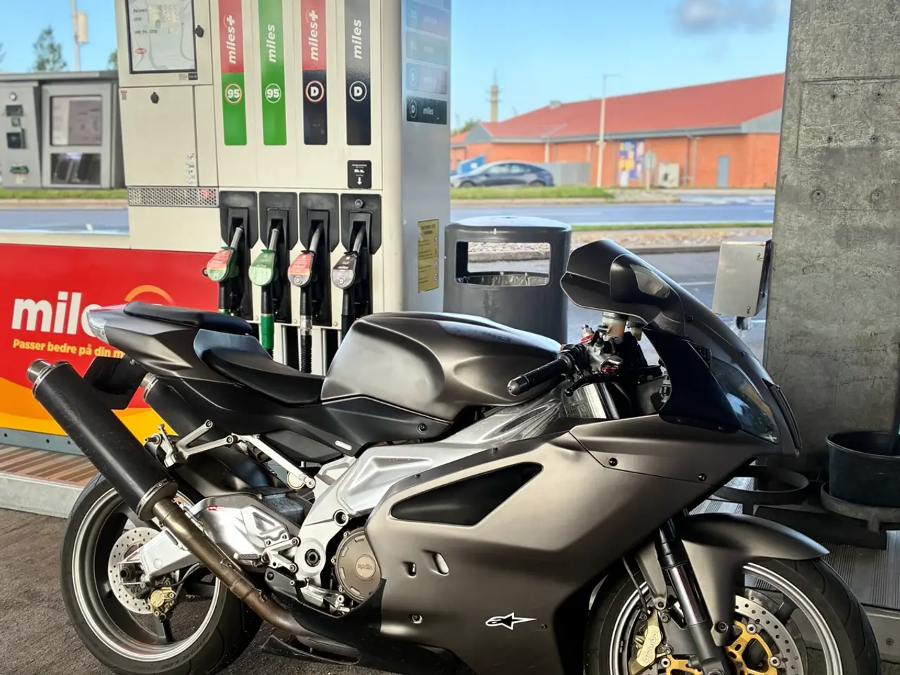 Billede 8 - Aprilia RSV 1000RR