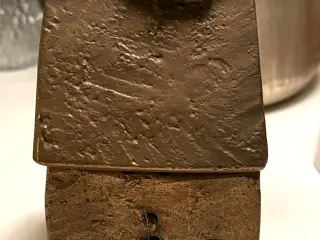 Erik Heide Bronze fuglehus med plombering