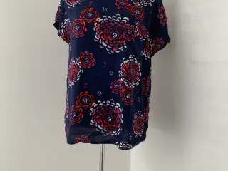T-shirt str.40