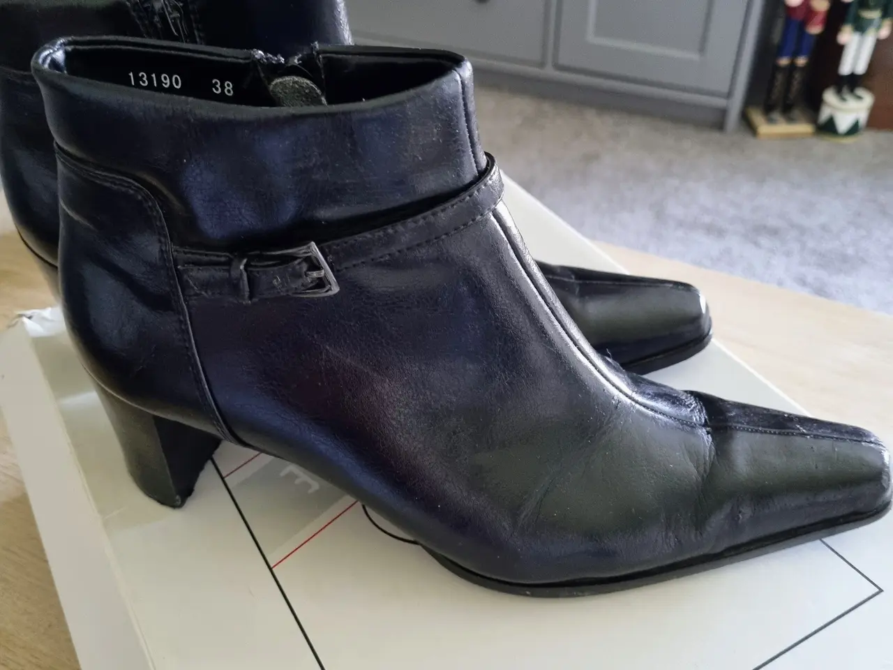 Billede 3 - Klassiske sorte støvletter fra Afis Fashion Style