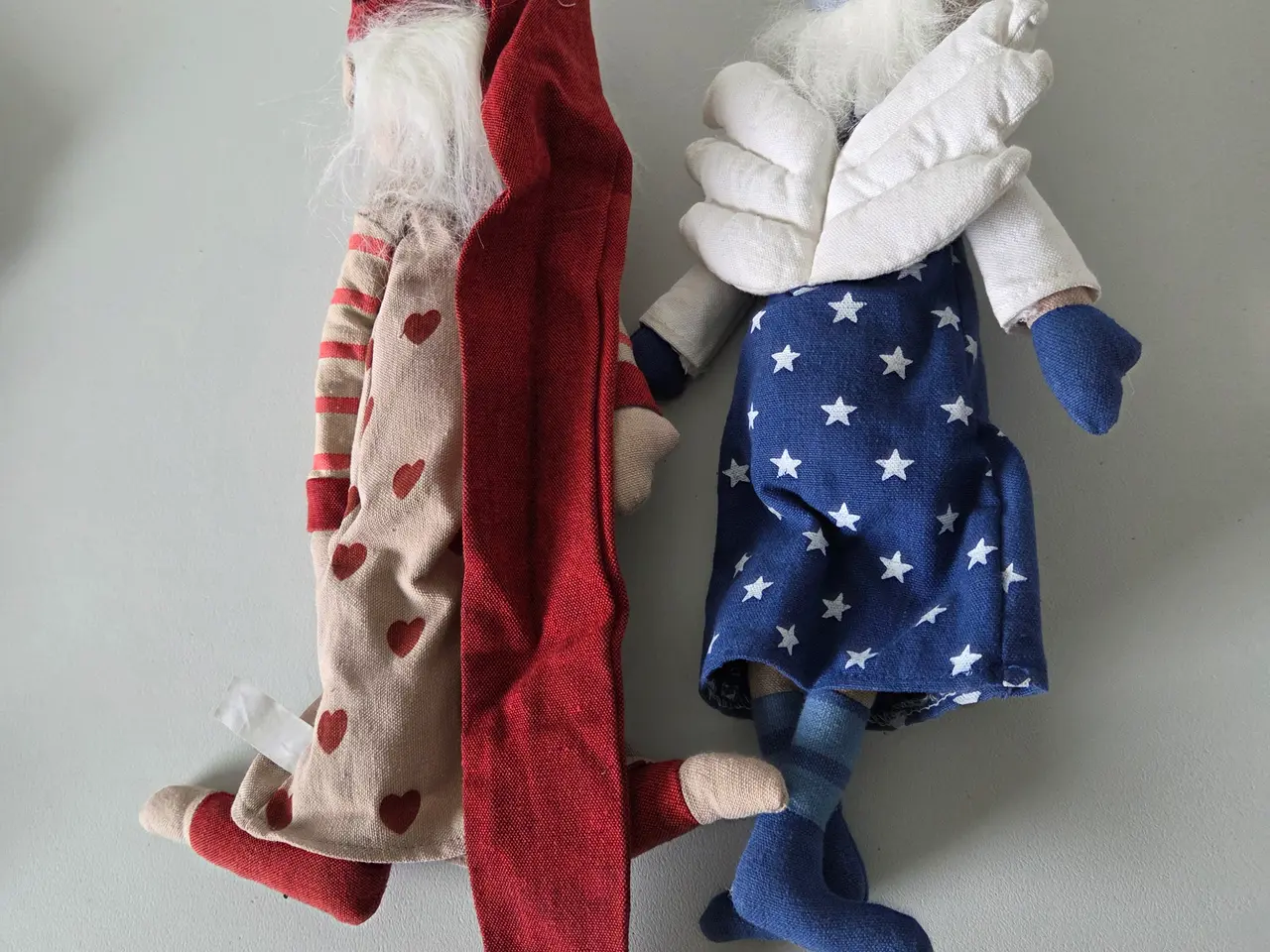 Billede 3 - Julefigurer i stof - engel og nissepige