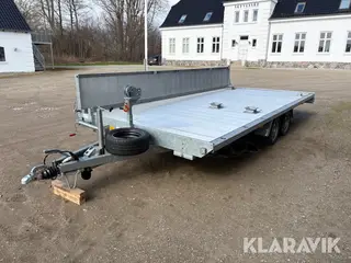 Trailer Variant 3525