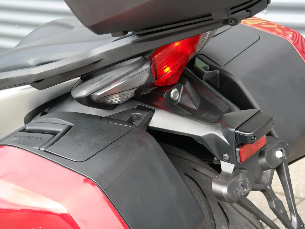Billede 27 - Honda VFR 1200 F MC-SYD BYTTER GERNE