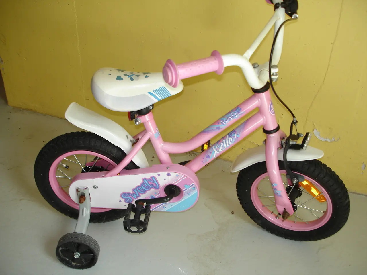 Billede 2 - PIGECYKEL STR 2-4 ÅR