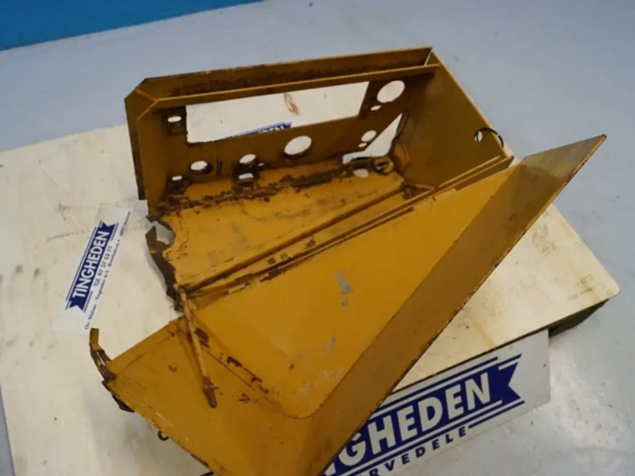 Billede 17 - Volvo L120 Baterikasse R.H. VOE11018433