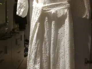 Konfirmation/Brudekjole i Broderi Anglaise
