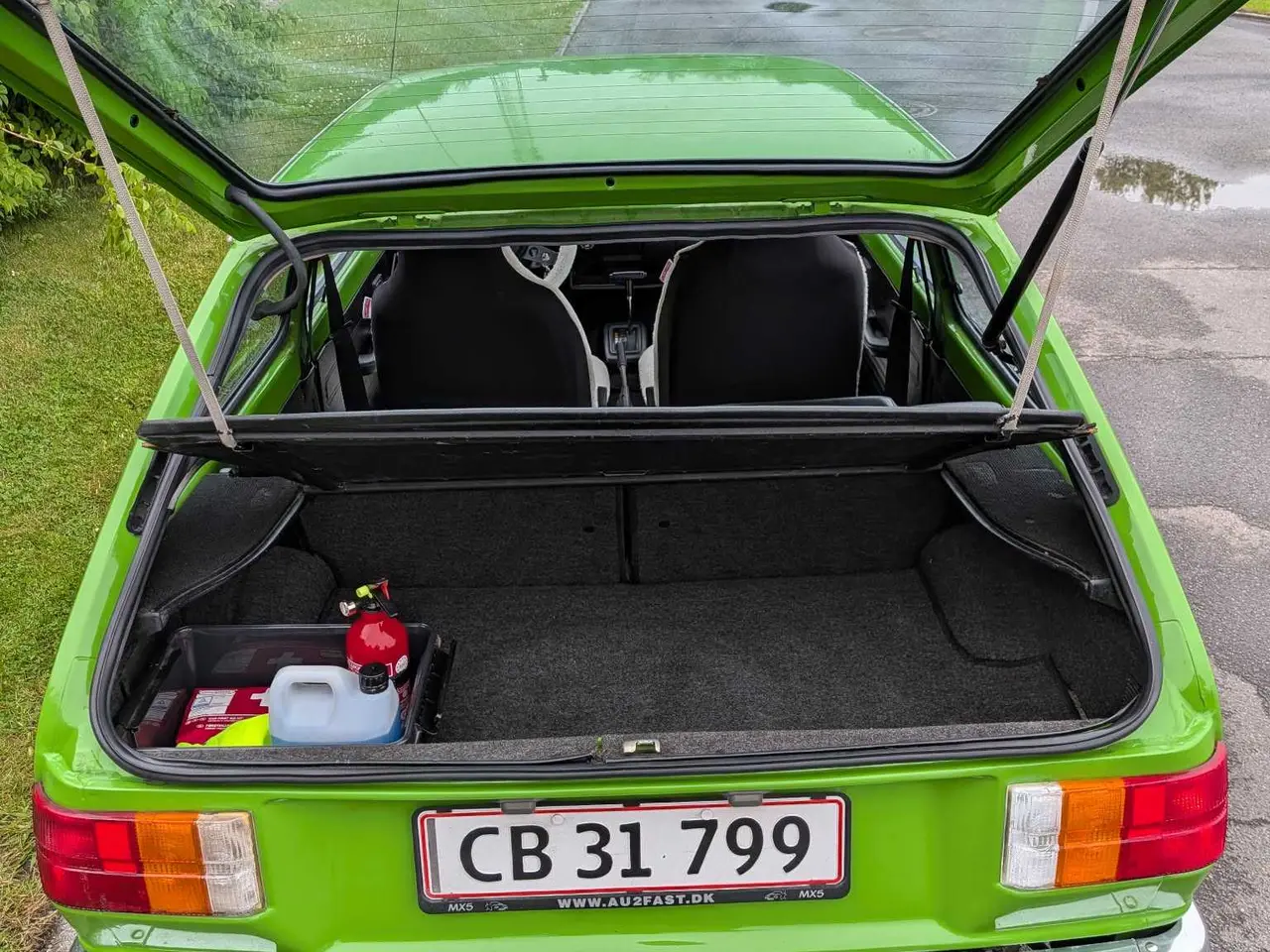 Billede 6 - Mazda 323 1.3 ES, 1977, Automatgear, Sjælen