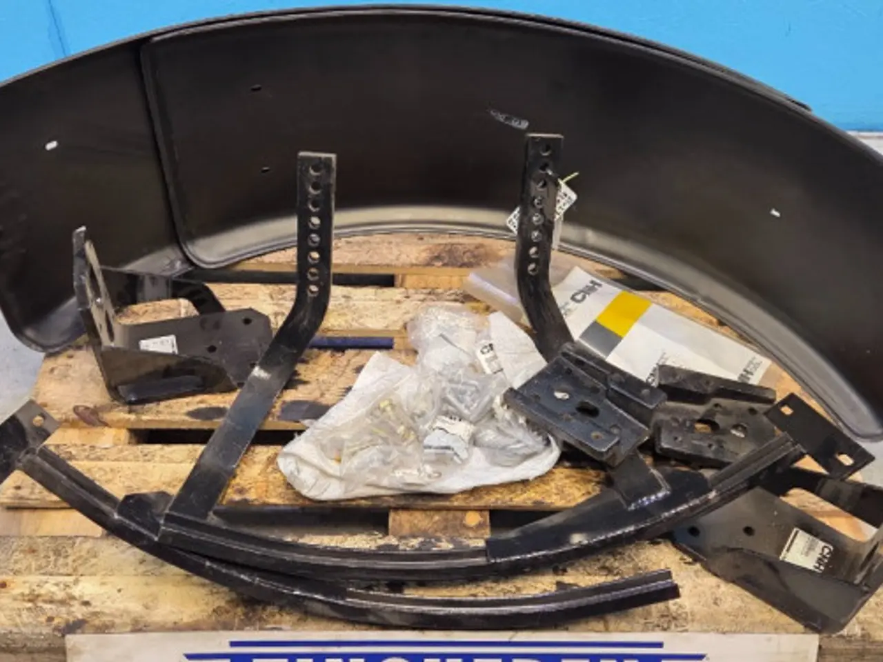 Billede 2 - New Holland TS100 Hjulskærm Kit 710860034